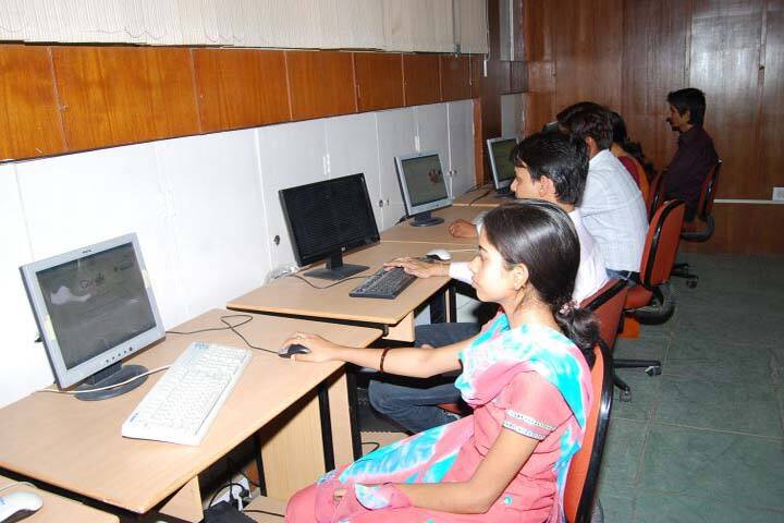 Kurukshetra University campus photo 5