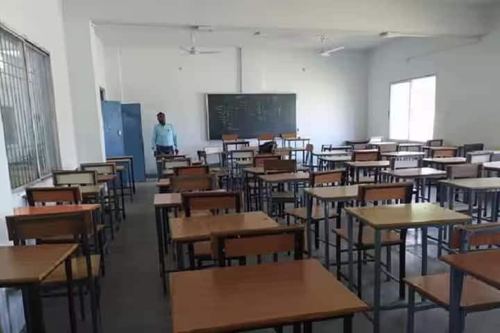Pt Devi Prasad Choubey Government College, Saja campus photo 4