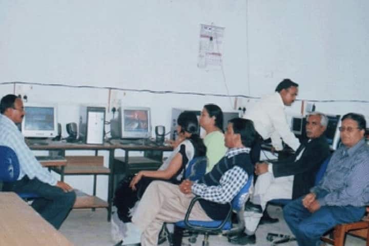 Indira Gandhi Rajkeeya Degree College, Unnao campus photo 3