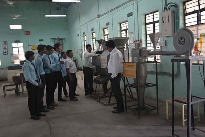 Shri Shivaji Education Society's College of Engineering and Technology, Yavatmal campus photo 4