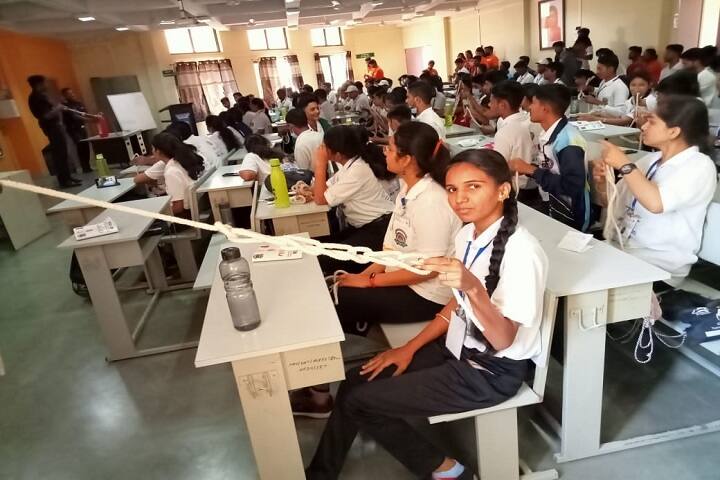 Sr Arts Mahila Mahavidyalaya, Shahada campus photo 4