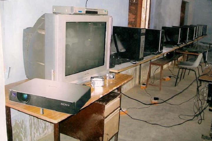Raj Narayan Pandey Degree College, Allahabad campus photo 6