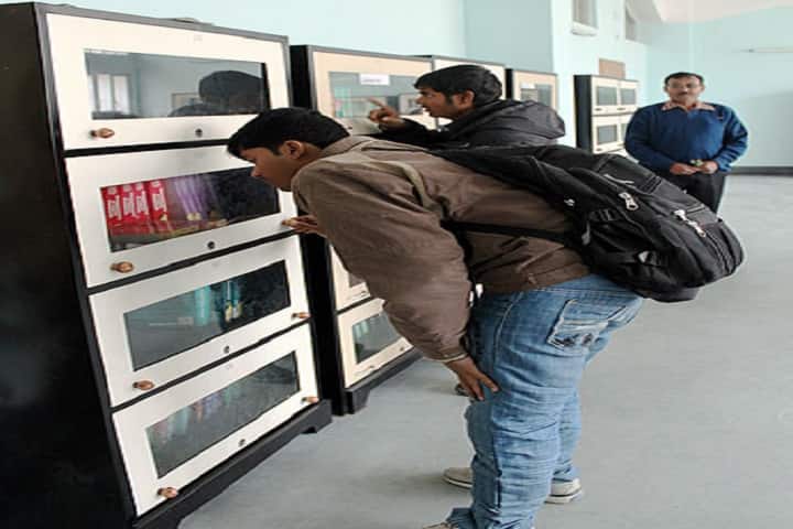 Acharya Prafulla Chandra Roy Government College, Siliguri campus photo 3