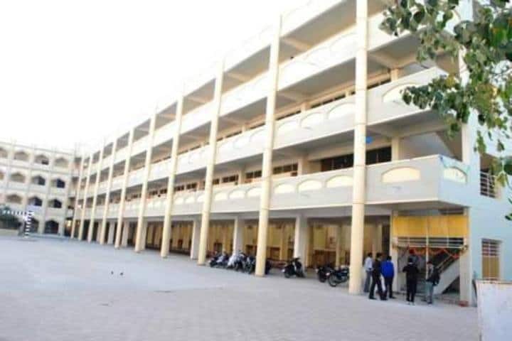 Shri Amrabhai Samtabhai Patel BCA and PGDCA College, Palanpur campus photo 2