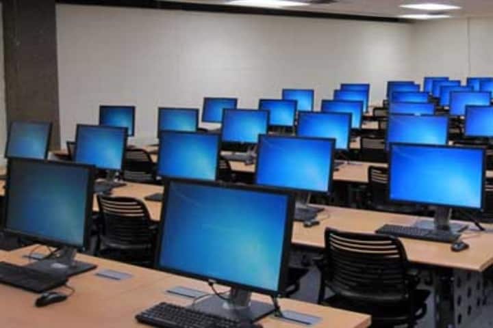 Akshay Academy College, Indore campus photo 4