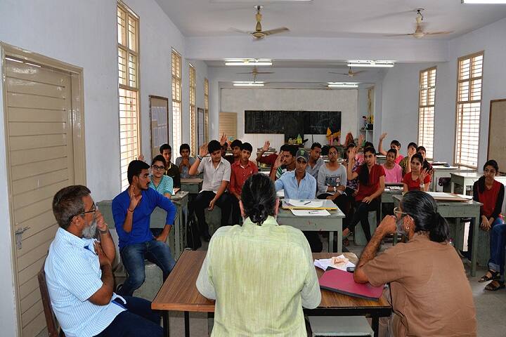 CVM College of Fine Arts, Anand campus photo 3