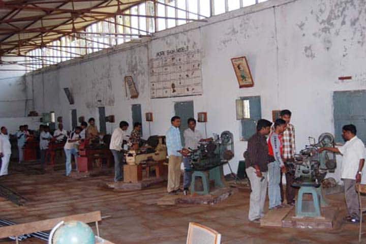 Maddala Ramakrishnamma Polytechnic, Veeravasaram campus photo 2