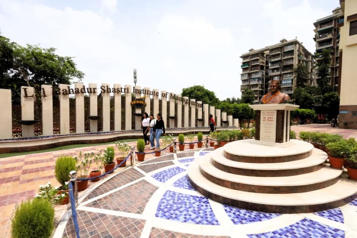 LBSIM Delhi campus photo 5