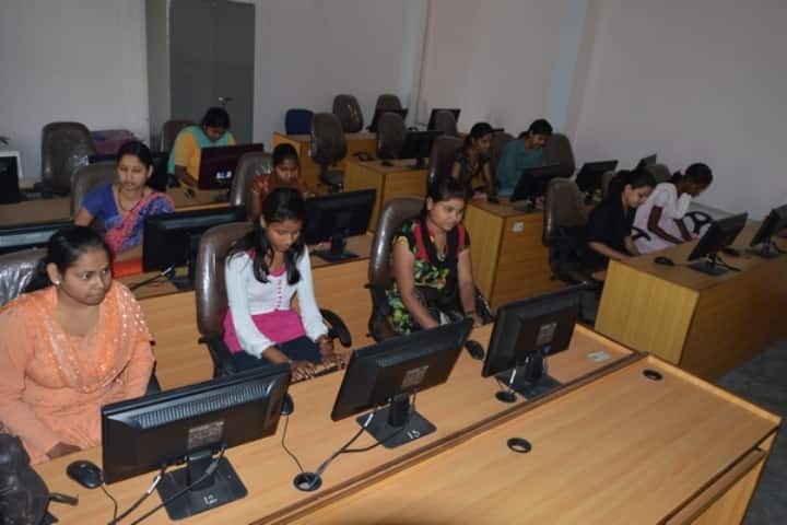Rajarshi Tandon Mahila Mahavidyalaya, Allahabad campus photo 3
