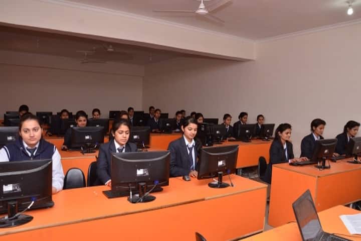 Gautam College, Hamirpur campus photo 4