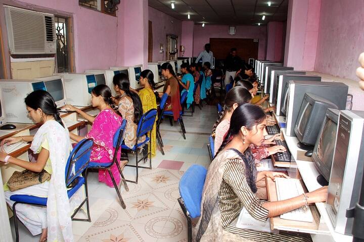 Shivani Degree and PG College, Karimnagar campus photo 4