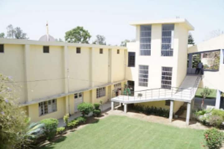 BAM Khalsa College, Garhshankar campus photo 4