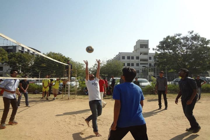 New LJ Commerce College, Ahmedabad campus photo 3