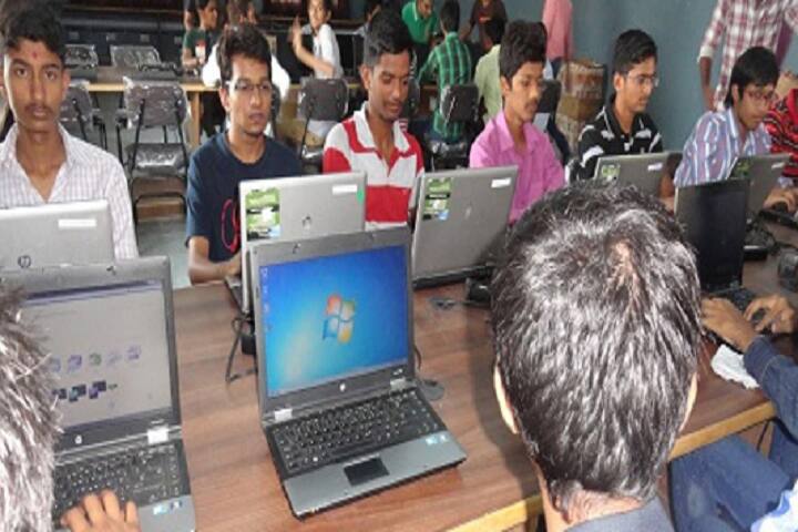 Smt Dharini Anilkumar Shukla Education Campus, Mahemdabad campus photo 4