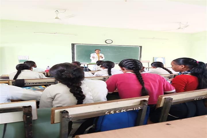 Government Indaru Kenwat Girls College, Kanker campus photo 4
