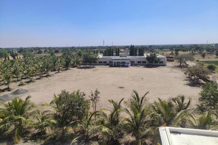Shri Pinakeshwar Arts, Commerce and Science College, Nashik campus photo 3