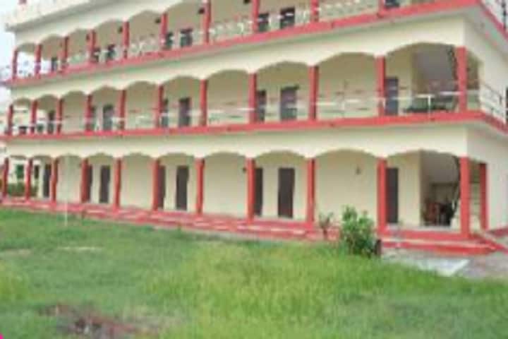 SK Mishra Anita Ayurvedic Medical College, Azamgarh campus photo 4