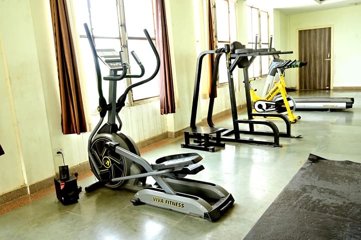 TS Mishra University, Lucknow campus photo 4