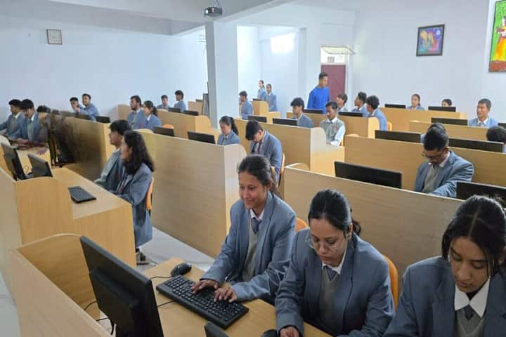 Manas College, Pithoragarh campus photo 3