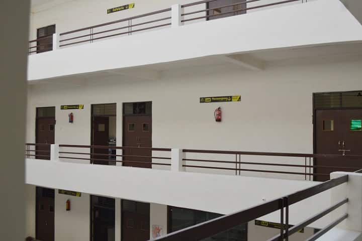 KP Singh Memorial Institute of Pharmacy, Sitapur campus photo 2