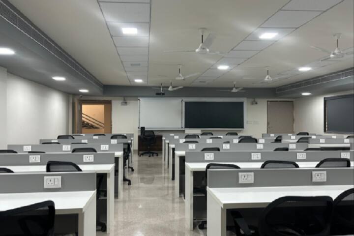 Shardaben Bhagubhai Mangaldas Patel Nursing and Paramedical College, Kadi campus photo 3