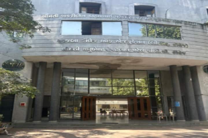 Shardaben Bhagubhai Mangaldas Patel Nursing and Paramedical College, Kadi campus photo 4