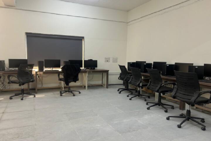 Shardaben Bhagubhai Mangaldas Patel Nursing and Paramedical College, Kadi campus photo 5