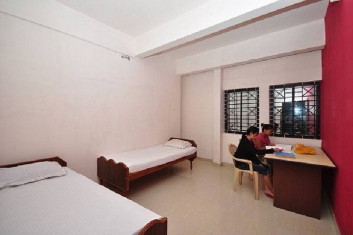 Smt KN Patel College of Nursing, Bhandara campus photo 3