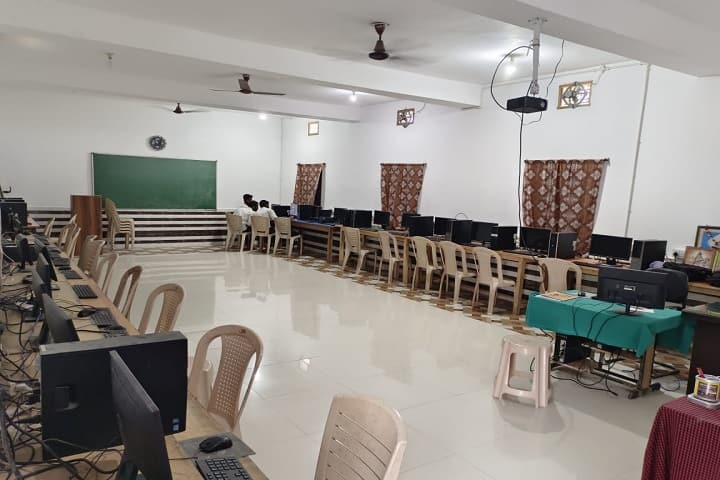 Gurukul Nursing College, Pathalgaon campus photo 4