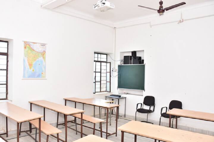 Karni Girls College, Deogarh campus photo 2