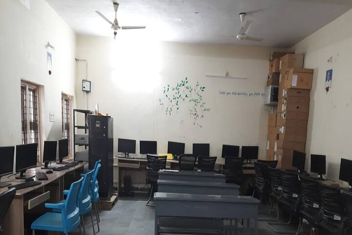 Telangana Tribal Welfare Residential Degree College for Women, Medak campus photo 4