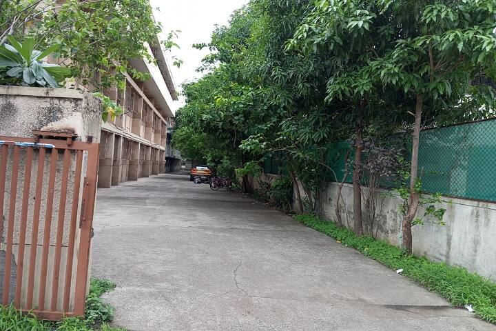 Nashik Shikshan Prasarak Mandal Arts and Commerce Ratra Mahavidyalaya, Nashik campus photo 2