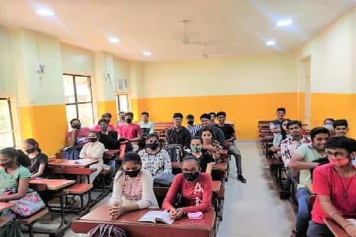 Lilavati Lalji Dayal Night College Of Commerce, Mumbai campus photo 3