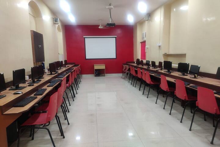 Lilavati Lalji Dayal Night College Of Commerce, Mumbai campus photo 5
