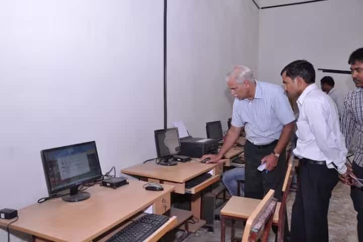 Omvir Singh Siyaram Mahavidyalaya, Firozabad campus photo 3