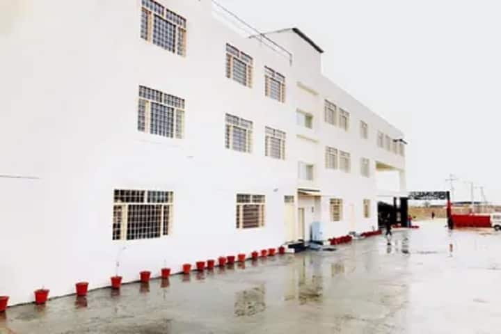 Sushila Institute of Medical Sciences, Dehradun campus photo 2