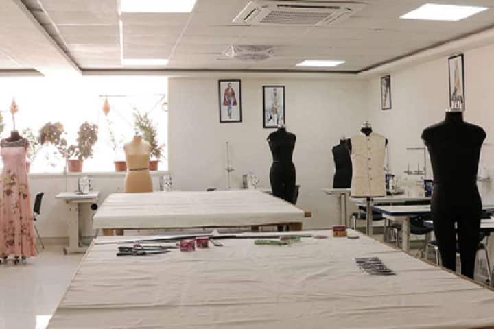 FasDes College, Jaipur campus photo 2