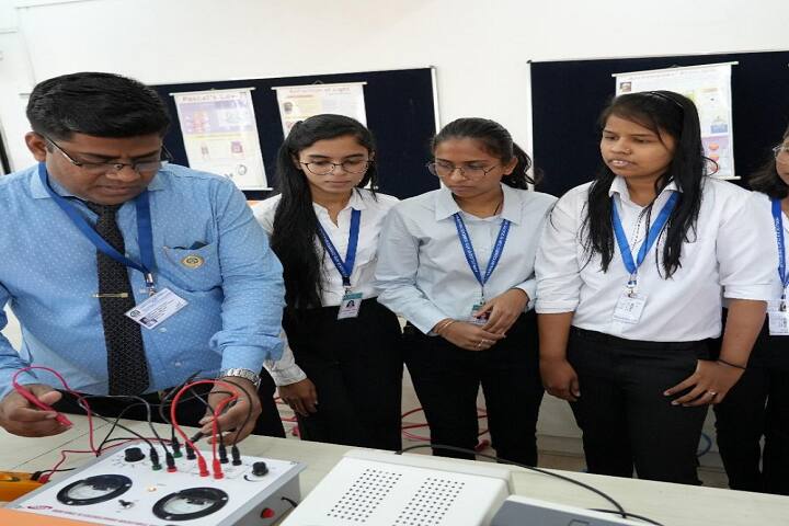 Indira College of Arts, Commerce and Science, Pune campus photo 6