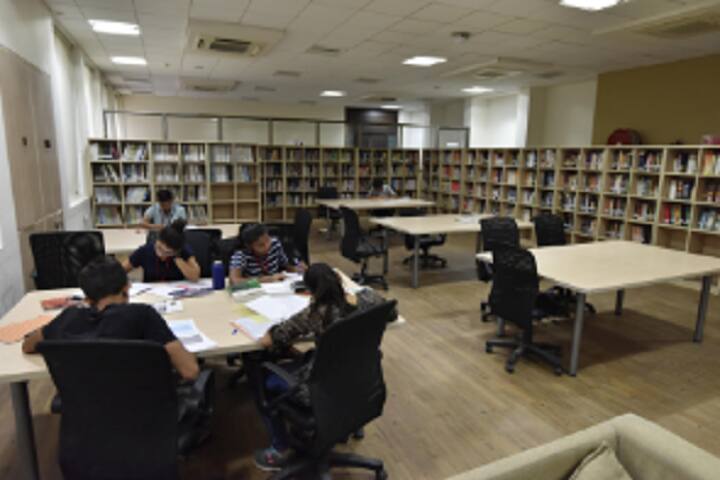 Adani University, Ahmedabad campus photo 4