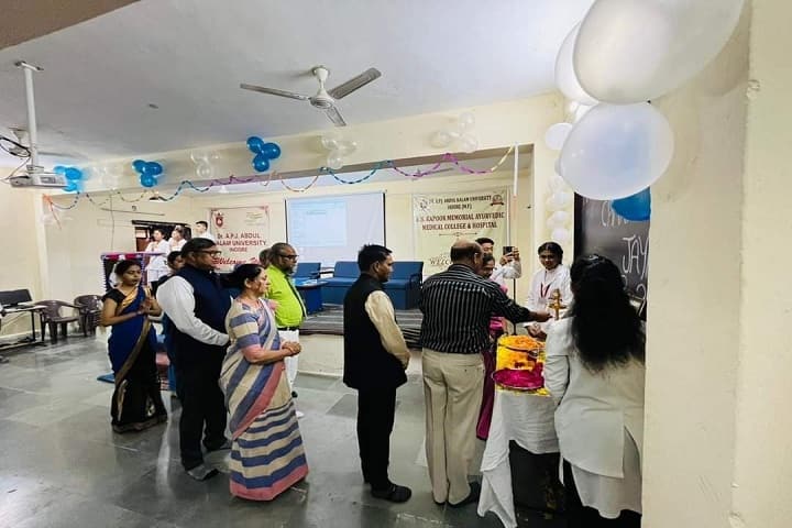 RN Kapoor Memorial Ayurvedic Medical College and Hospital, Indore campus photo 3