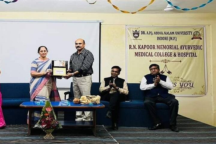 RN Kapoor Memorial Ayurvedic Medical College and Hospital, Indore campus photo 4