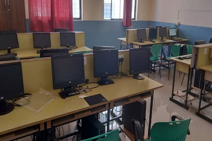 Kai Nirmalatai Pingle Law College, Chakan campus photo 4