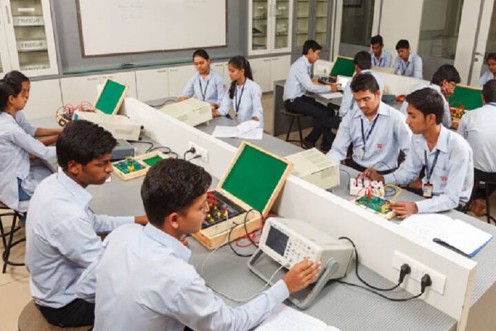 Sanjay Ghodawat Polytechnic, Kolhapur campus photo 3