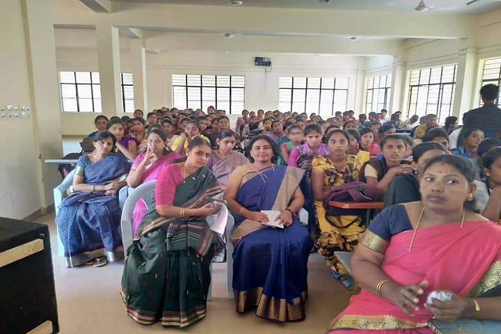Government First Grade College for Women, Chikballapur campus photo 3