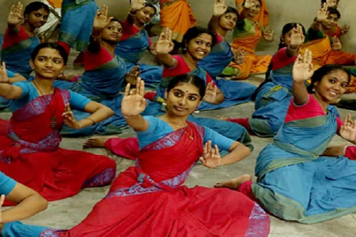 RLV College of Music and Fine Arts, Tripunithura campus photo 2