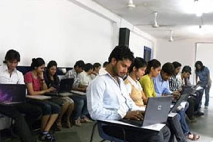 Jagran Institute of Management and Mass Communication, Noida campus photo 3