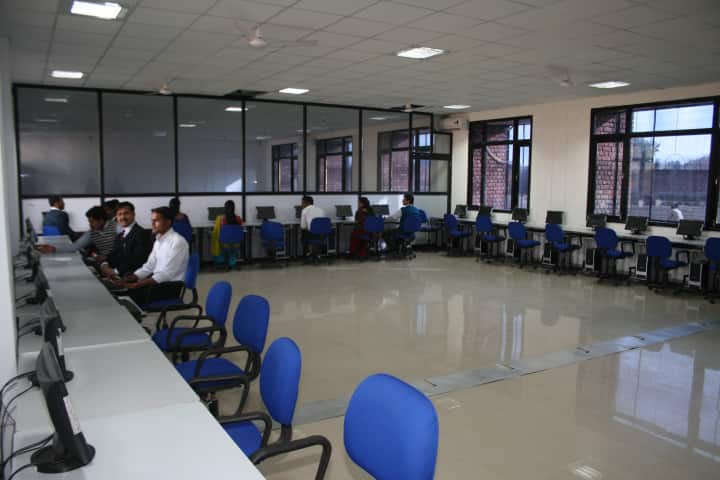 Vindhya Institute of Technology and Science, Allahabad campus photo 3