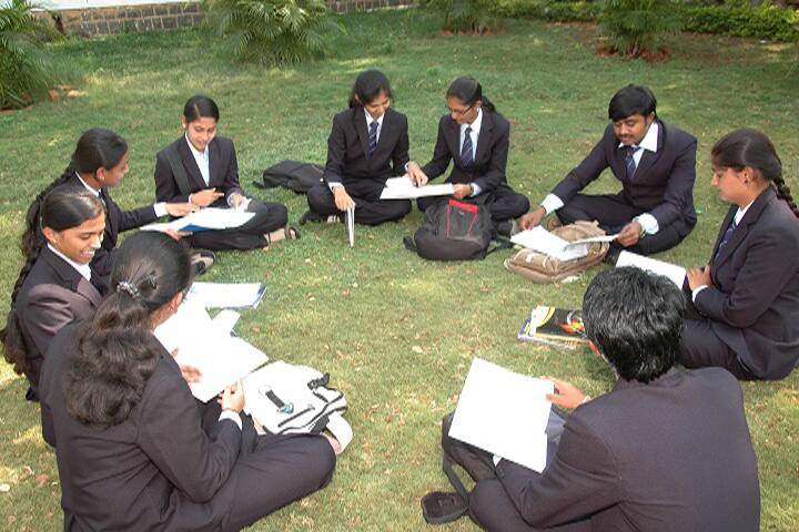 KLE Society's Gudleppa Hallikeri College, Haveri campus photo 3