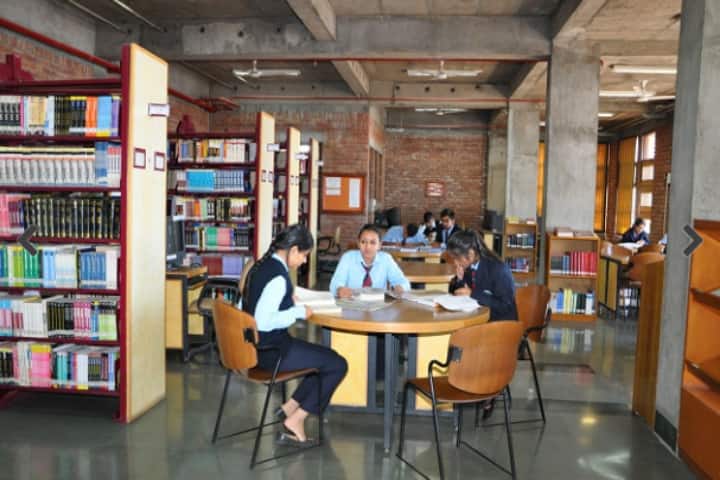 JUIT Solan campus photo 2