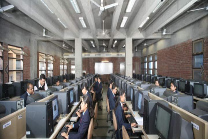 JUIT Solan campus photo 6